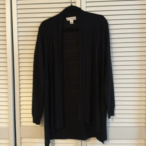 Amazing St. John Open Front Long Cardigan Size S